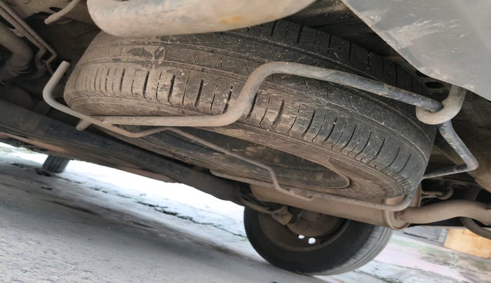 2022 Maruti Ertiga VXI CNG, Petrol, Manual, 1,90,463 km, tyre