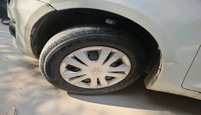 2014 Maruti Swift Dzire VXI, Petrol, Manual, 87,798 km, tyre