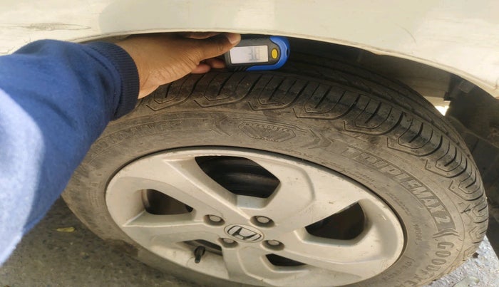 2016 Honda City 1.5L I-VTEC V MT, Petrol, Manual, 74,446 km, tyre