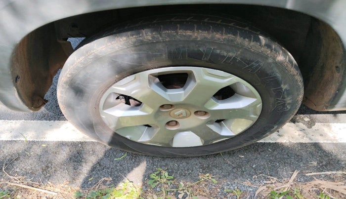 2018 Renault Kwid 1.0 MARVEL CAPTAIN AMERICA EDITION, Petrol, Manual, 76,458 km, tyre