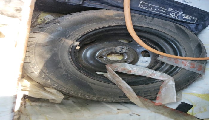 2018 Renault Kwid 1.0 MARVEL CAPTAIN AMERICA EDITION, Petrol, Manual, 76,458 km, tyre