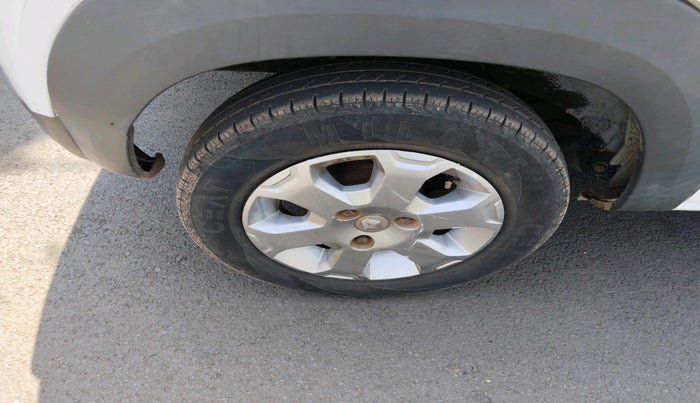 2018 Renault Kwid 1.0 MARVEL CAPTAIN AMERICA EDITION, Petrol, Manual, 76,458 km, tyre