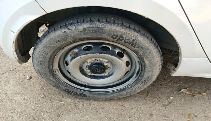 2021 Tata Tiago XE PETROL, Petrol, Manual, 28,694 km, tyre