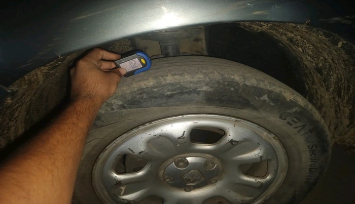 2014 Renault Duster 85 PS RXL DIESEL, Diesel, Manual, 2,11,835 km, tyre