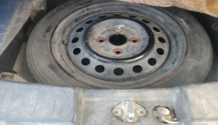 2016 Maruti Wagon R 1.0 VXI, Petrol, Manual, 53,375 km, tyre