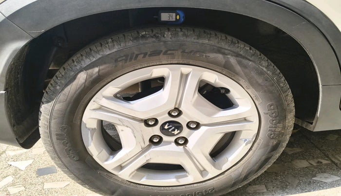 2021 KIA SONET HTX 1.5, Diesel, Manual, 30,018 km, tyre