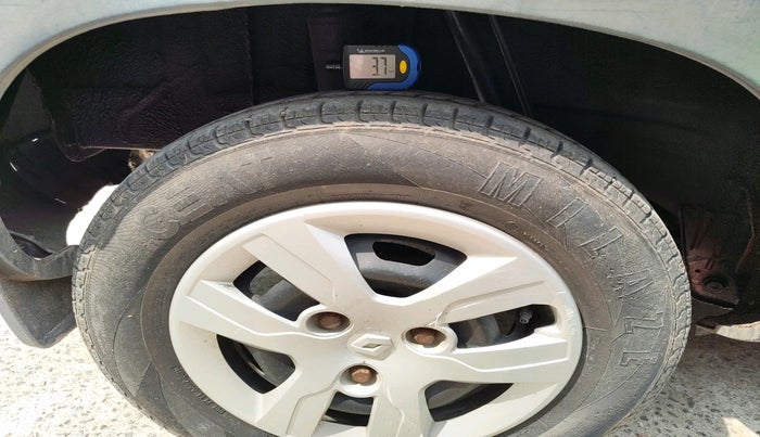 2016 Renault Kwid RXT 0.8, Petrol, Manual, 49,445 km, tyre