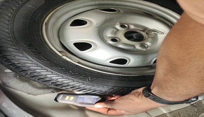 2010 Maruti Zen Estilo LXI, Petrol, Manual, 87,352 km, tyre