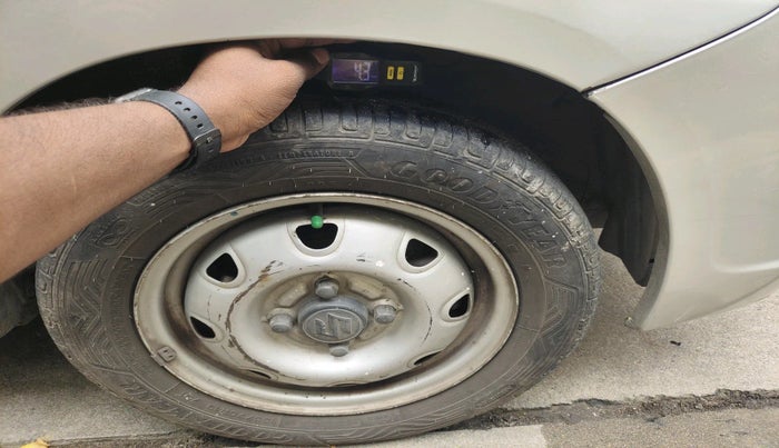 2010 Maruti Zen Estilo LXI, Petrol, Manual, 87,352 km, tyre