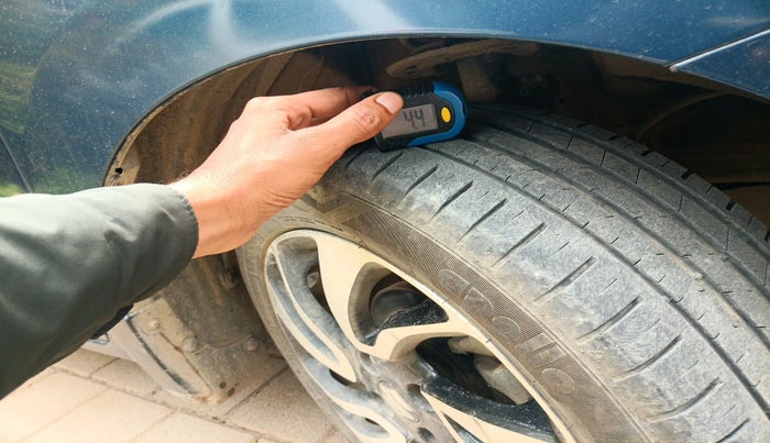 2021 Maruti Baleno ZETA CVT PETROL 1.2, Petrol, Automatic, 25,251 km, tyre