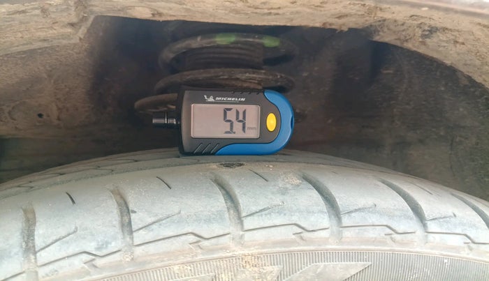 2017 Maruti Ciaz ZDI+ SHVS, Diesel, Manual, 1,12,794 km, tyre