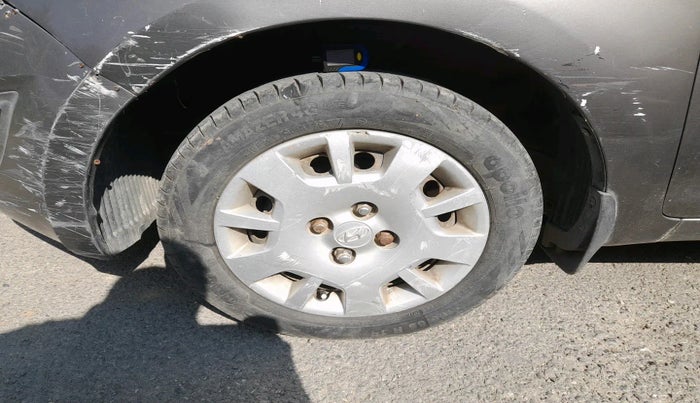 2013 Hyundai i20 MAGNA 1.2, Petrol, Manual, 68,182 km, tyre