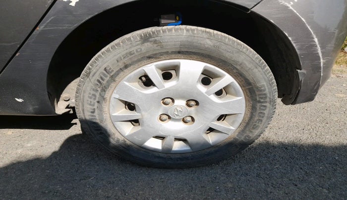 2013 Hyundai i20 MAGNA 1.2, Petrol, Manual, 68,182 km, tyre