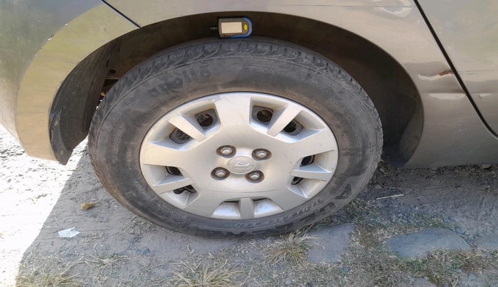 2013 Hyundai i20 MAGNA 1.2, Petrol, Manual, 68,182 km, tyre