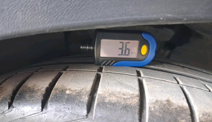 2022 Volkswagen TAIGUN TOPLINE 1.0 TSI AT, Petrol, Automatic, 1,19,877 km, tyre