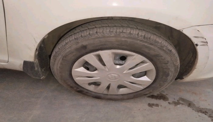 2013 Maruti Swift Dzire VDI, Diesel, Manual, 1,74,645 km, tyre