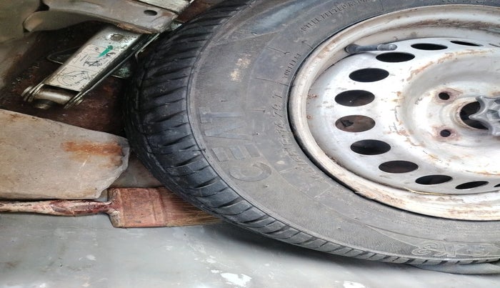 2017 Hyundai Grand i10 ERA U2 1.2 CRDI, Diesel, Manual, 74,506 km, tyre