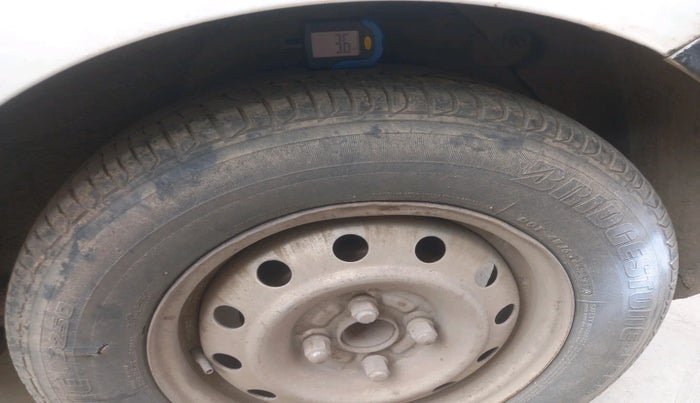 2011 Hyundai i20 MAGNA 1.4 CRDI, Diesel, Manual, 1,30,551 km, tyre