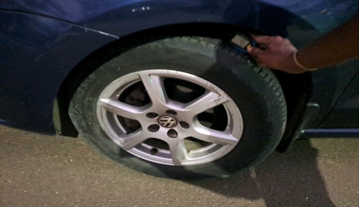 2014 Volkswagen Vento COMFORTLINE DIESEL 1.6, Diesel, Manual, 1,44,193 km, tyre