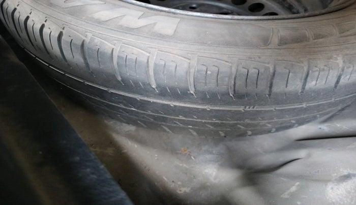 2017 Maruti Vitara Brezza LDI (O), Diesel, Manual, 1,12,271 km, tyre