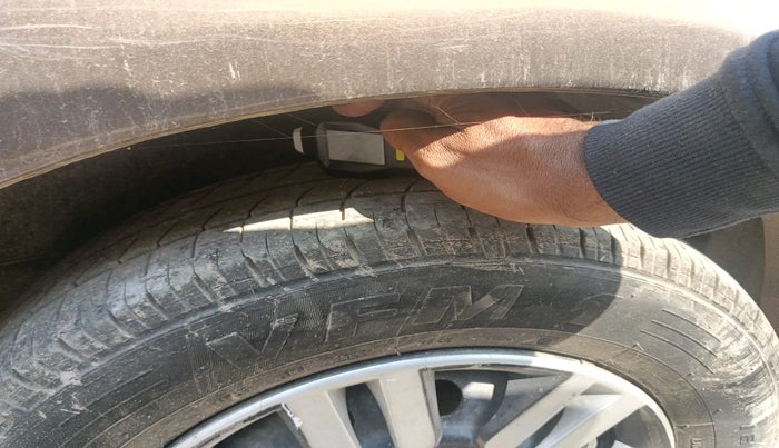 2013 Maruti Ritz VDI, Diesel, Manual, 1,60,283 km, tyre