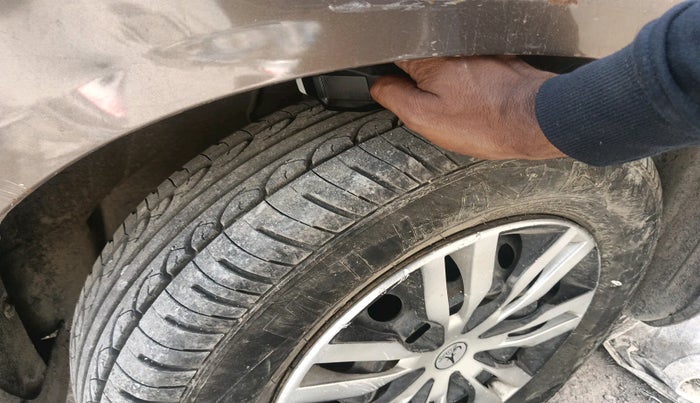 2013 Maruti Ritz VDI, Diesel, Manual, 1,60,283 km, tyre