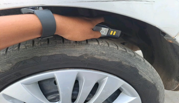 2017 Tata Zest XMS PETROL, Petrol, Manual, 89,859 km, tyre