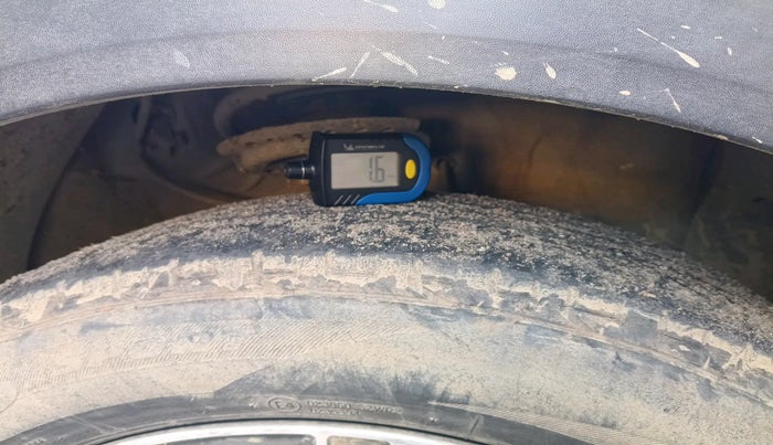 2017 Hyundai Creta SX PLUS AT 1.6 DIESEL, Diesel, Automatic, 2,13,967 km, tyre