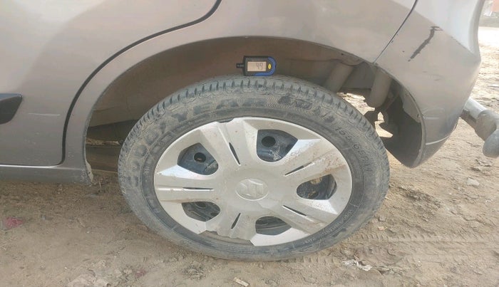 2016 Maruti Wagon R 1.0 VXI, Petrol, Manual, 39,952 km, tyre