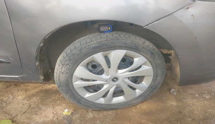 2016 Maruti Wagon R 1.0 VXI, Petrol, Manual, 39,952 km, tyre