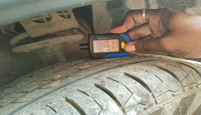 2022 Maruti Vitara Brezza LXI, Petrol, Manual, 57,271 km, tyre