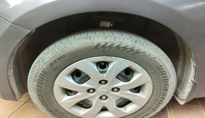 2016 Hyundai Elite i20 MAGNA 1.2, Petrol, Manual, 86,189 km, tyre