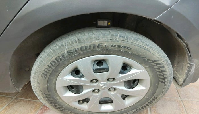 2016 Hyundai Elite i20 MAGNA 1.2, Petrol, Manual, 86,189 km, tyre