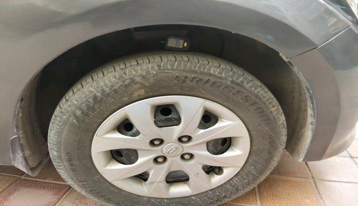 2016 Hyundai Elite i20 MAGNA 1.2, Petrol, Manual, 86,189 km, tyre