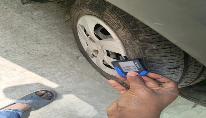 2016 Renault Kwid RXT 1.0, Petrol, Manual, 48,929 km, tyre