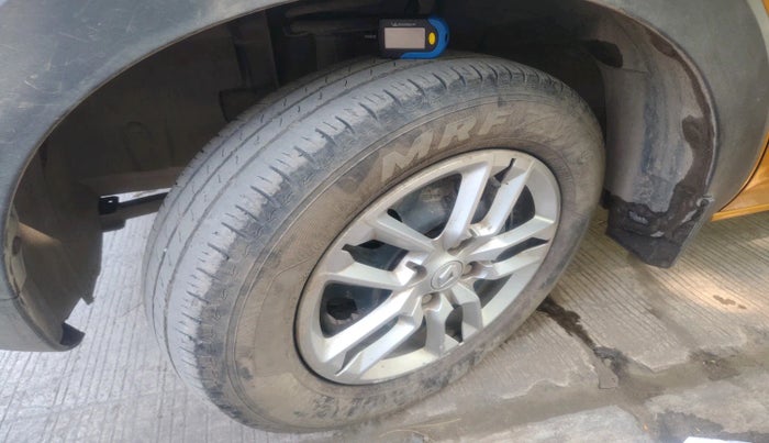 2023 Renault TRIBER RXT AMT, Petrol, Automatic, 75,000 km, tyre