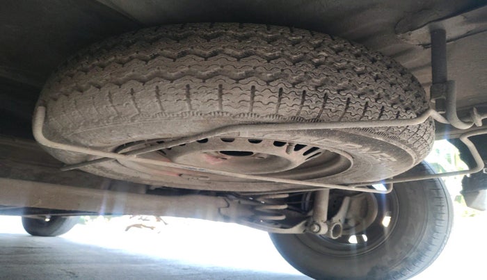 2023 Renault TRIBER RXT AMT, Petrol, Automatic, 75,000 km, tyre