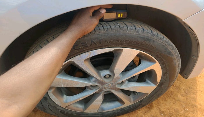 2016 Hyundai Elite i20 ASTA 1.2 (O), Petrol, Manual, 39,749 km, tyre