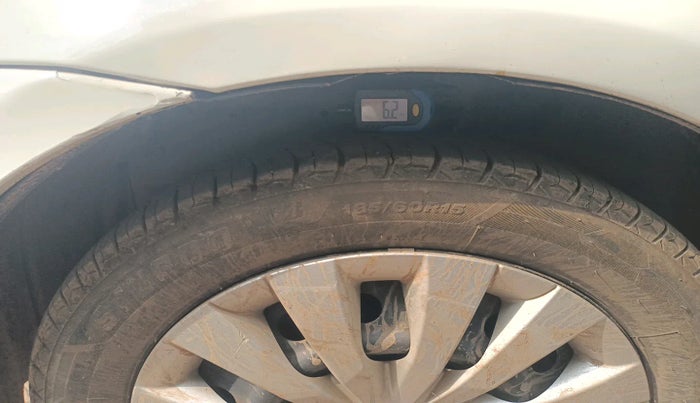 2013 Toyota Etios G, Petrol, Manual, 1,56,181 km, tyre