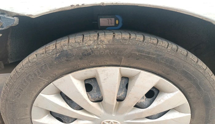 2013 Toyota Etios G, Petrol, Manual, 1,56,181 km, tyre