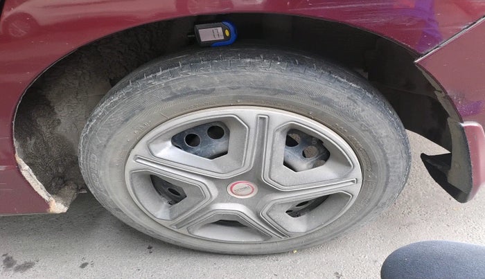 2017 Honda City 1.5L I-DTEC V, Diesel, Manual, 1,30,266 km, tyre