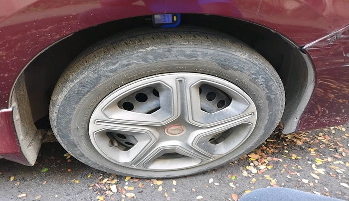 2017 Honda City 1.5L I-DTEC V, Diesel, Manual, 1,30,266 km, tyre