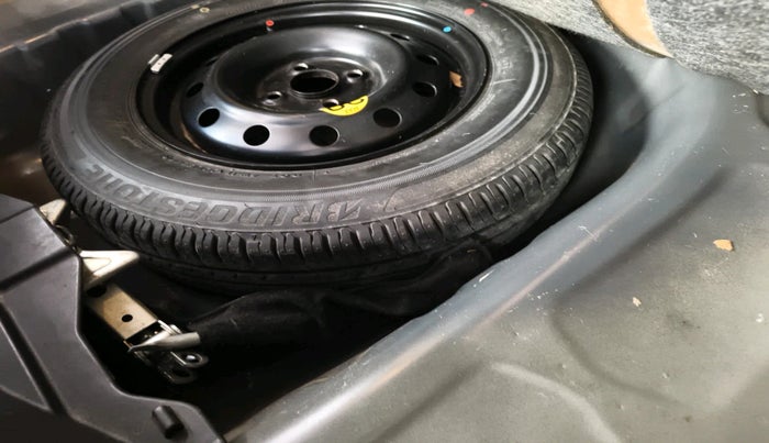 2018 Maruti Dzire ZDI AMT, Diesel, Automatic, 1,14,413 km, tyre