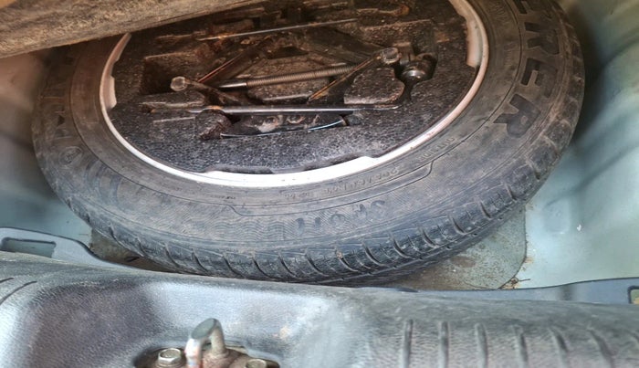 2012 Hyundai New Elantra 1.6 CRDI, Diesel, Manual, 1,32,500 km, tyre