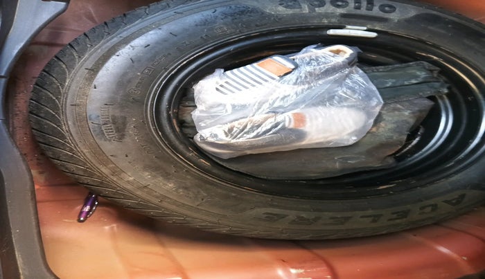 2011 Hyundai i20 ASTA (O) 1.2 WITH SUNROOF, Petrol, Manual, 93,889 km, tyre