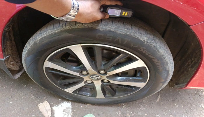 2019 Toyota YARIS V CVT, Petrol, Automatic, 1,14,901 km, tyre