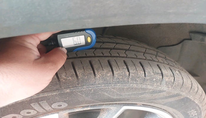 2023 Tata PUNCH Creative Dual Tone AMT Sunroof , Petrol, Automatic, 8,172 km, tyre