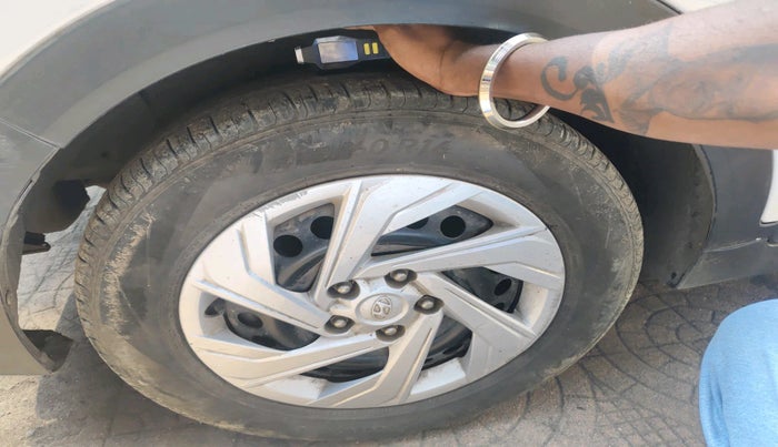 2016 Hyundai Creta S 1.4 DIESEL, Diesel, Manual, 99,599 km, tyre