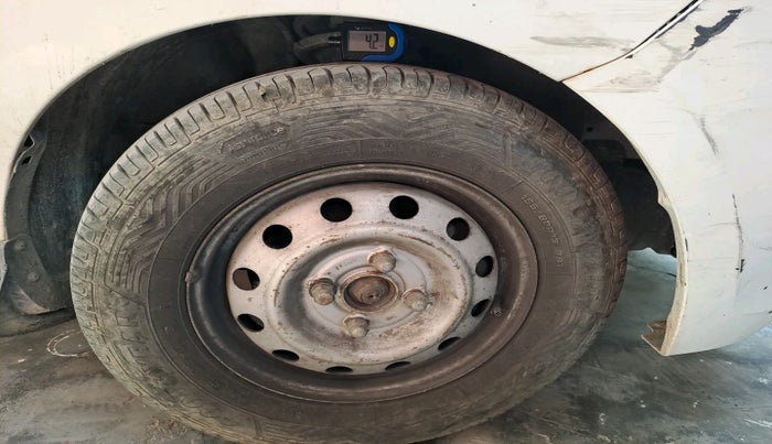 2014 Hyundai i10 MAGNA 1.1, Petrol, Manual, 66,306 km, tyre