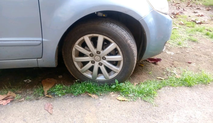 2013 Maruti SX4 ZXI, Petrol, Manual, 45,462 km, tyre